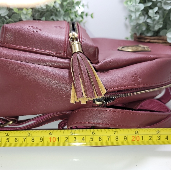 Harry Potter Gryffindor Burgundy Mini Backpack Bioworld Embossed Lions READ - Picture 8 of 9